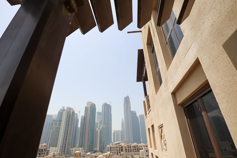 undefined HiGuests - Reehan 1 2