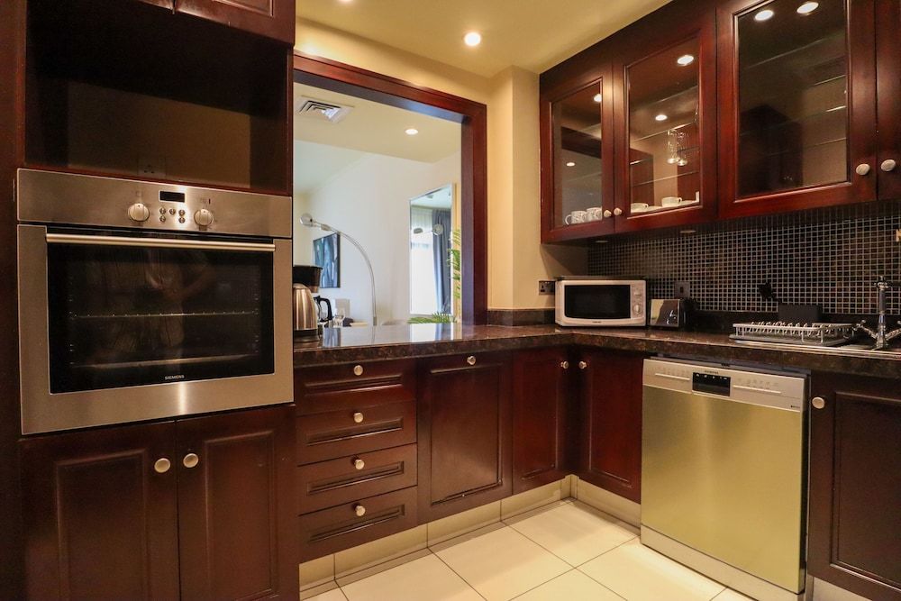 undefined HiGuests - Reehan 1 8