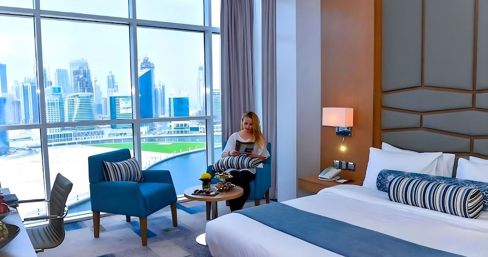 Canal Central Hotel