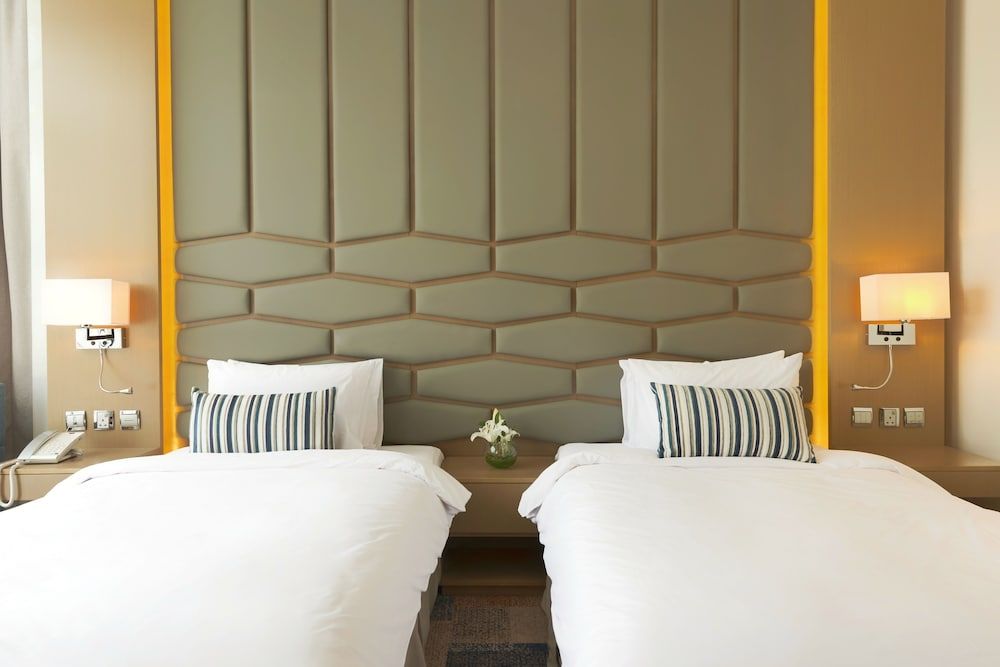 Canal Central Hotel Superior Room Twin, City View with free access to the hotels private beach at Palm - Jumeirah 2