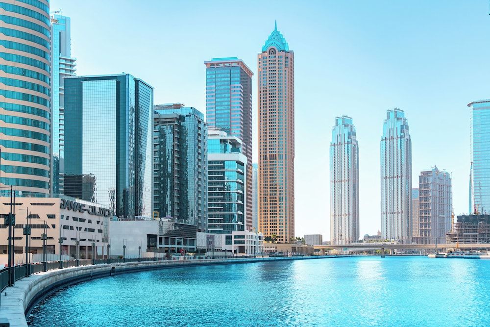 undefined Canal Central Hotel 6