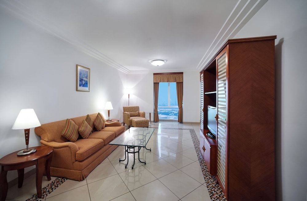 undefined Grand Hyatt Residence 5