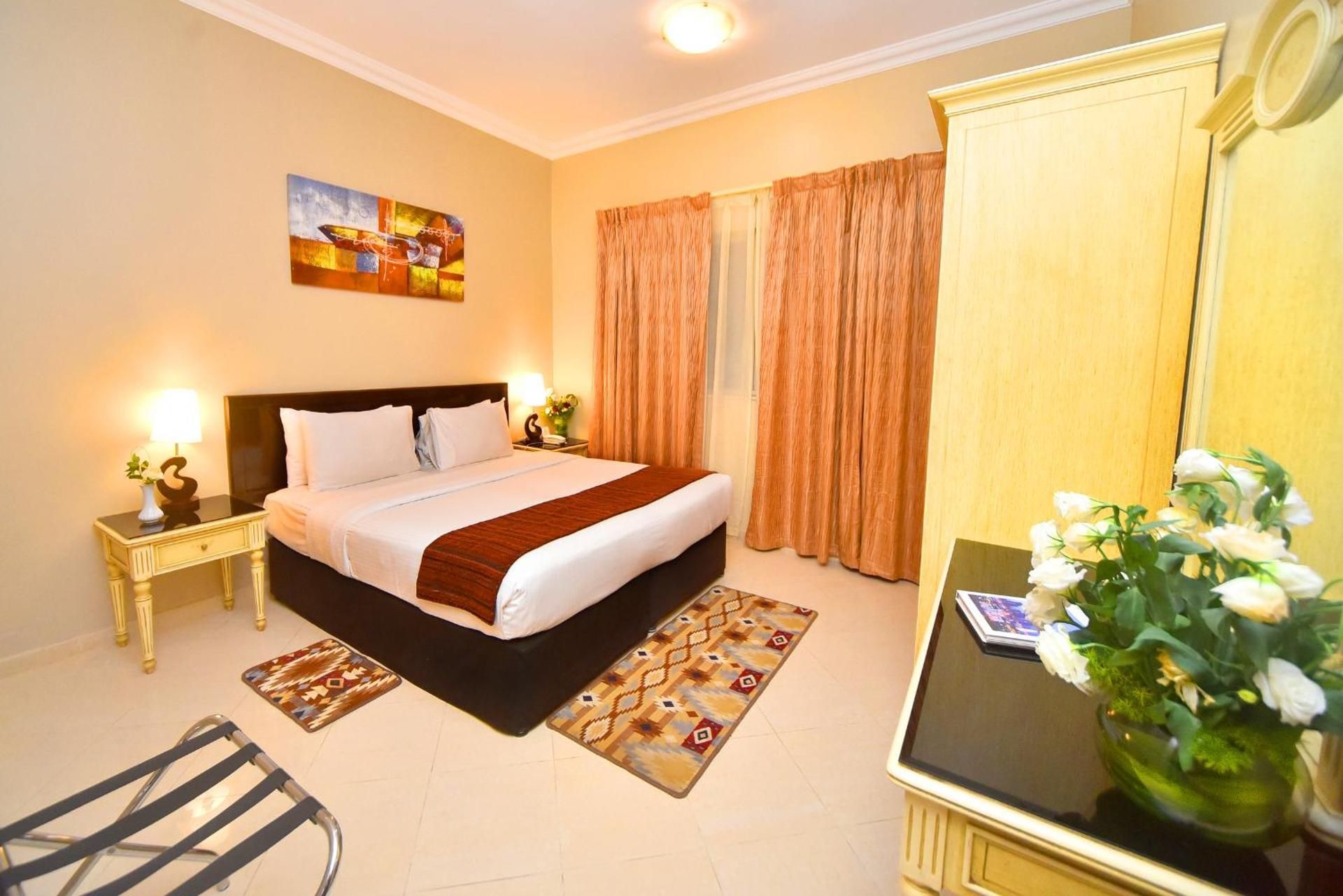 One Bedroom Triple Family Room