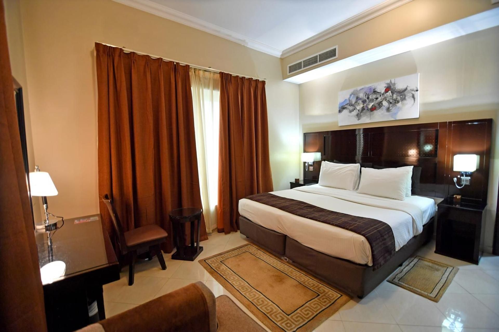 1 Bedroom Apartment