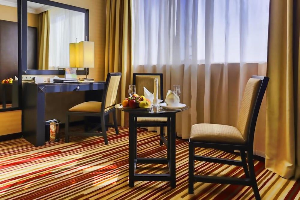 undefined Executive Suites 8