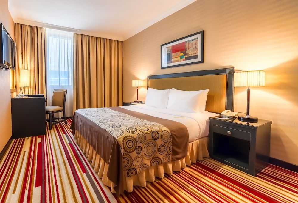 undefined Executive Suites 4