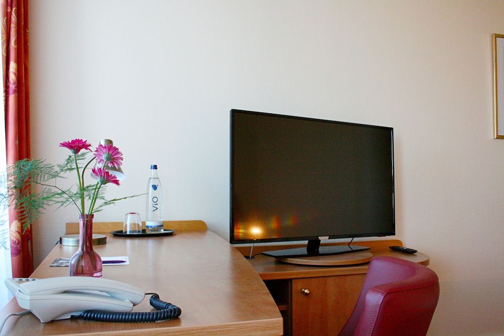 Hotel Mercator Itzehoe-Klosterforst Deluxe Room 4