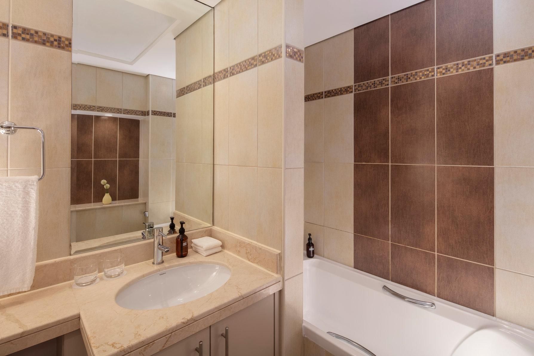 1 King Studio Suite High Floor