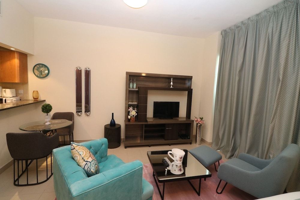 Piks Key - Cricket Tower Sports City Studio 13