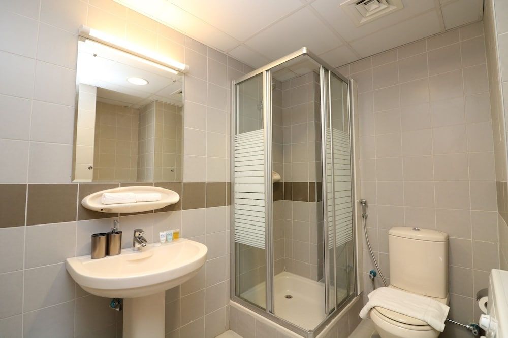 Piks Key - Cricket Tower Sports City Studio 16