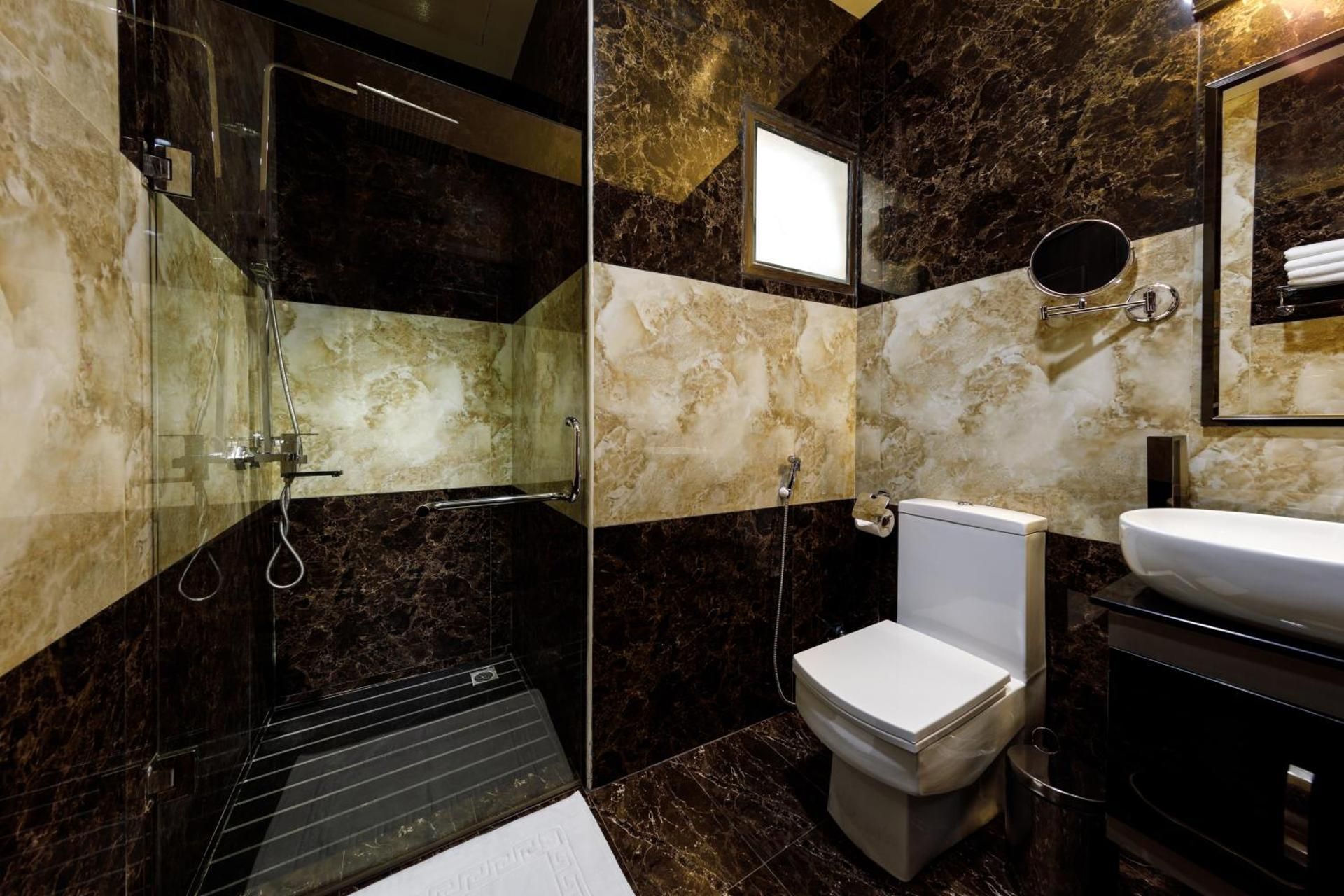 Premium Room with Pool Access