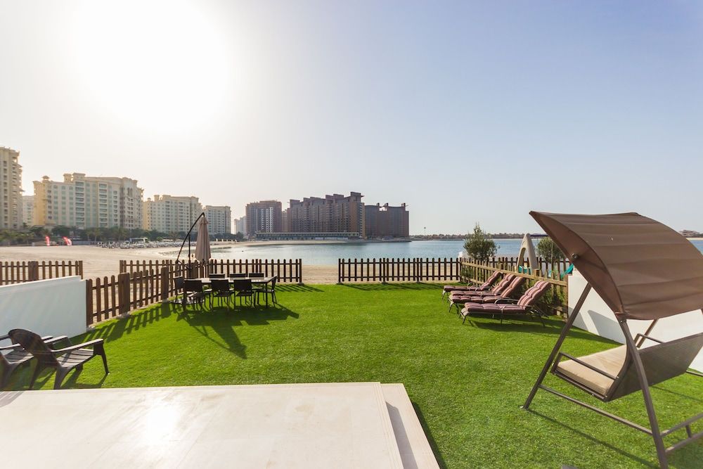 Yanjoon Holiday Homes - Palma Residence Deluxe Villa, 6 Bedrooms, Beach View, Beachfront (West- Villa 17) 8