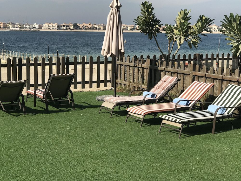 Yanjoon Holiday Homes - Palma Residence Deluxe Villa, 6 Bedrooms, Beach View, Beachfront (West- Villa 17) 7