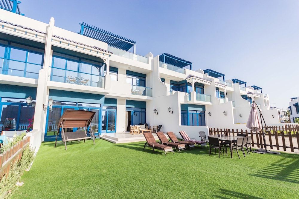 undefined Yanjoon Holiday Homes - Palma Residence 3