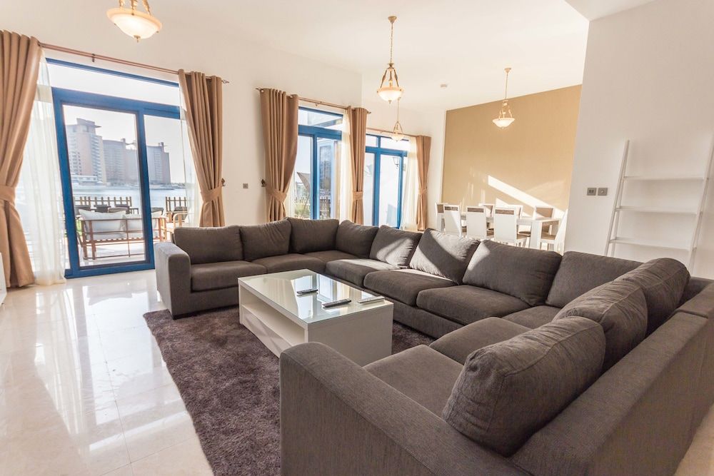 Yanjoon Holiday Homes - Palma Residence Deluxe Villa, 6 Bedrooms, Beach View, Beachfront (West- Villa 17) 5