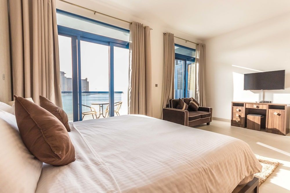 undefined Yanjoon Holiday Homes - Palma Residence 2