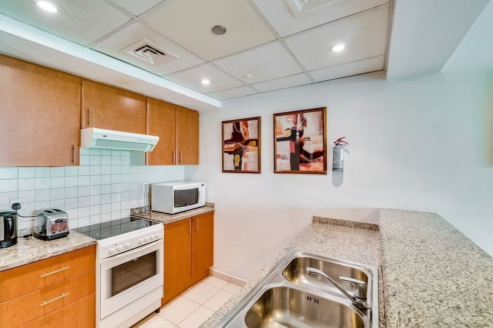 1 Bedroom Apartment Greens Comfort Apartment, 1 Queen Bed, Garden Area 9