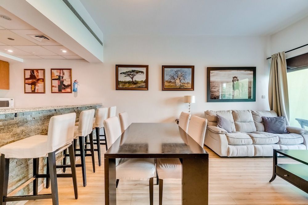 1 Bedroom Apartment Greens Comfort Apartment, 1 Queen Bed, Garden Area 16