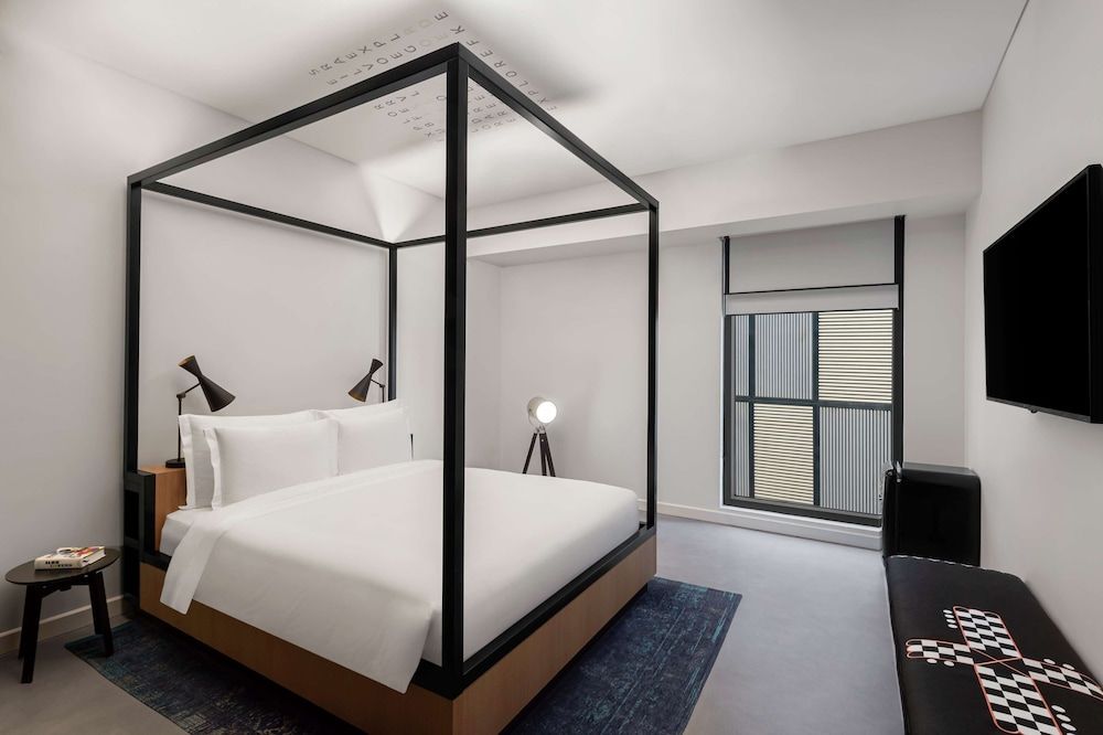 Canopy by Hilton Dubai Al Seef Standard Room, 1 King Bed, Accessible 2