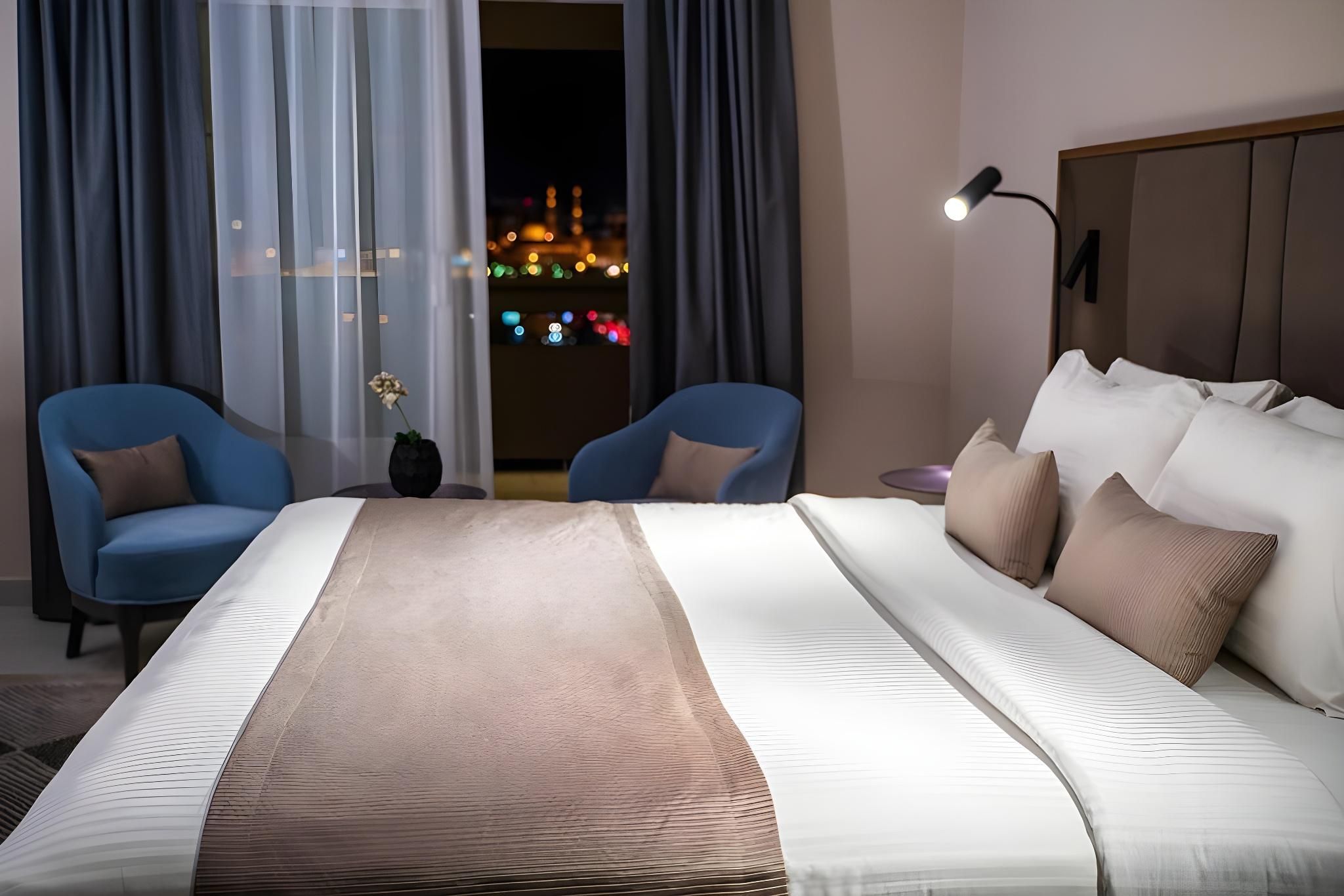 Al Majaz 2-Bedroom Suite