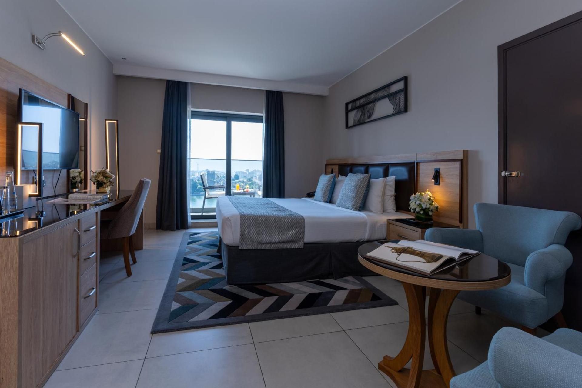 Deluxe Lagoon View Room with King Bed or 2 Single Beds