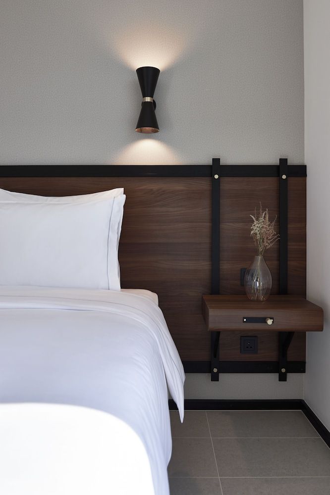 FORM Hotel Al Jaddaf, Dubai, a Member of Design Hotels Room, 1 Queen Bed, Non Smoking, City View (Cozy Room) 3