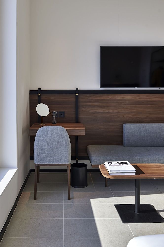 FORM Hotel Al Jaddaf, Dubai, a Member of Design Hotels Room, 1 Queen Bed, Non Smoking, City View (Cozy Room) 19