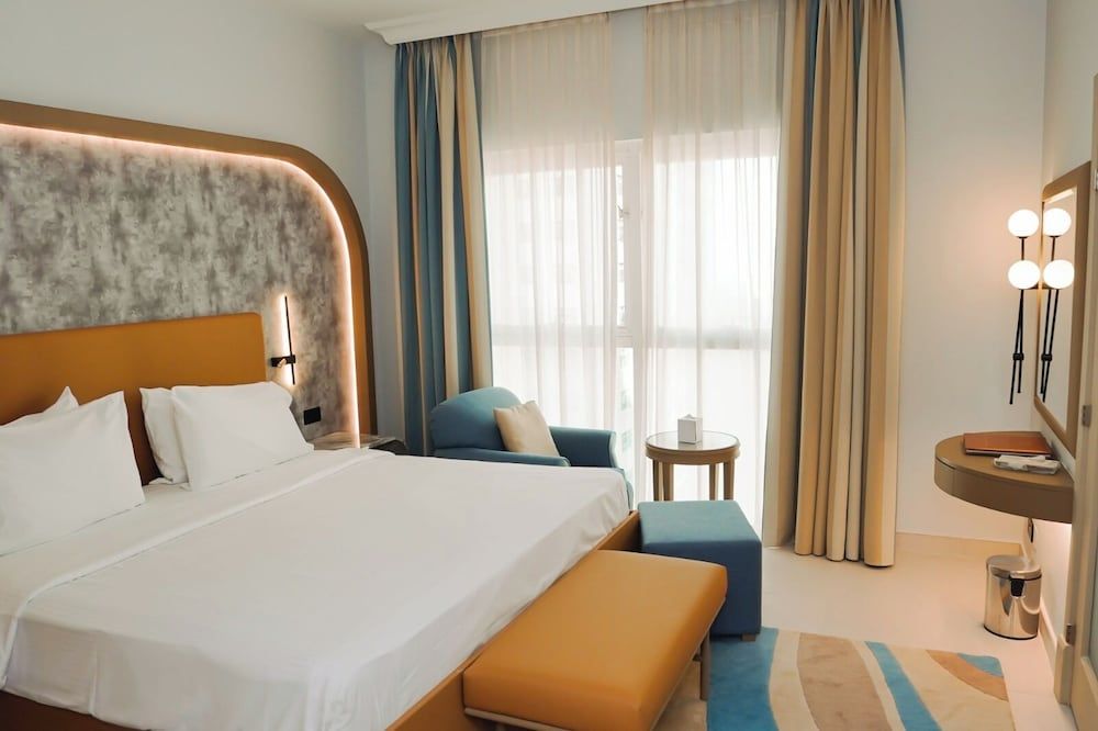Deluxe Executive Suite City View