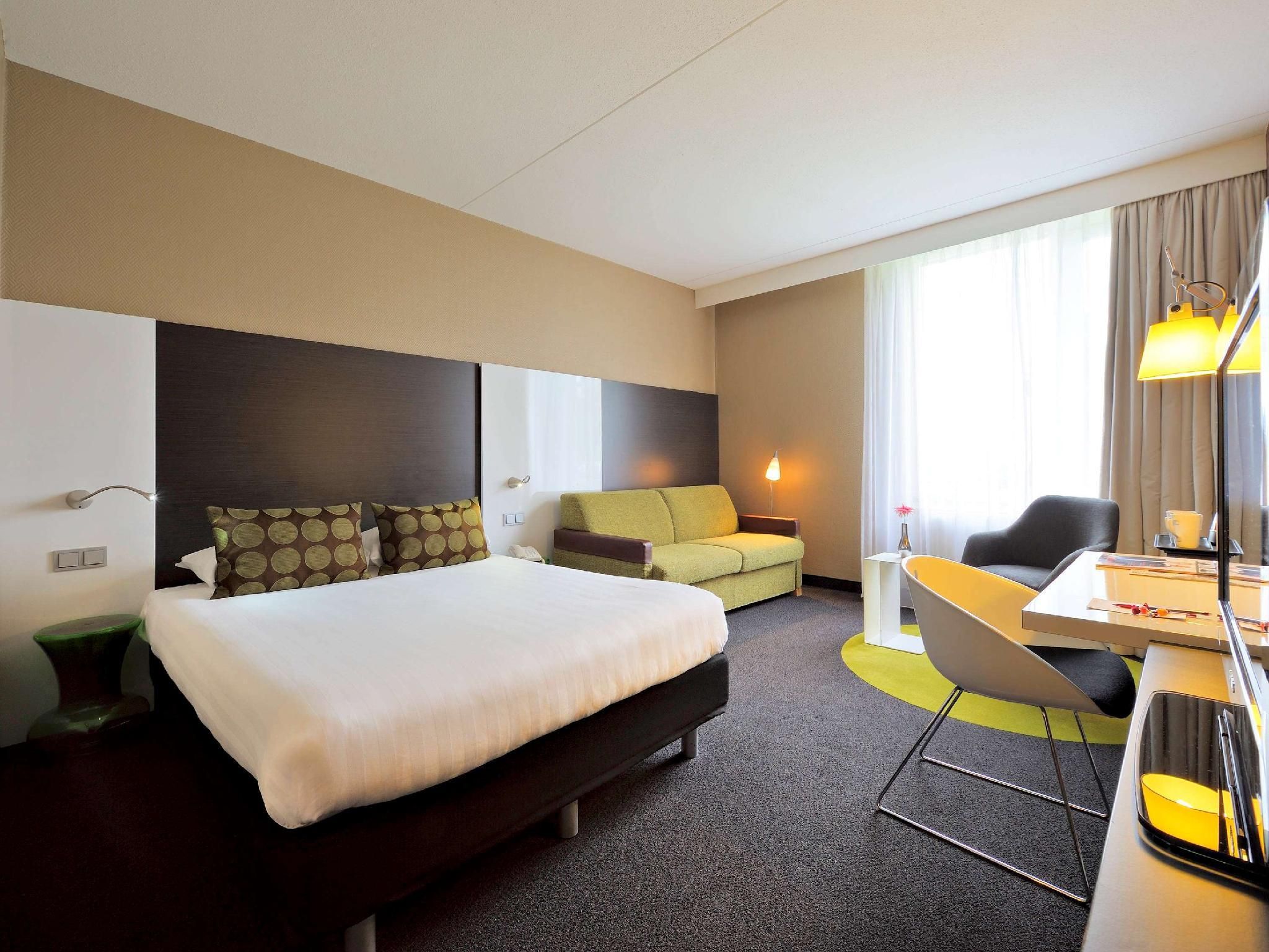 Privilege Room