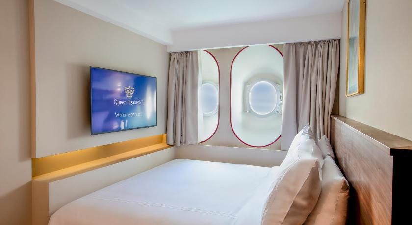 Queen Elizabeth 2 Hotel by Accor Classic Room