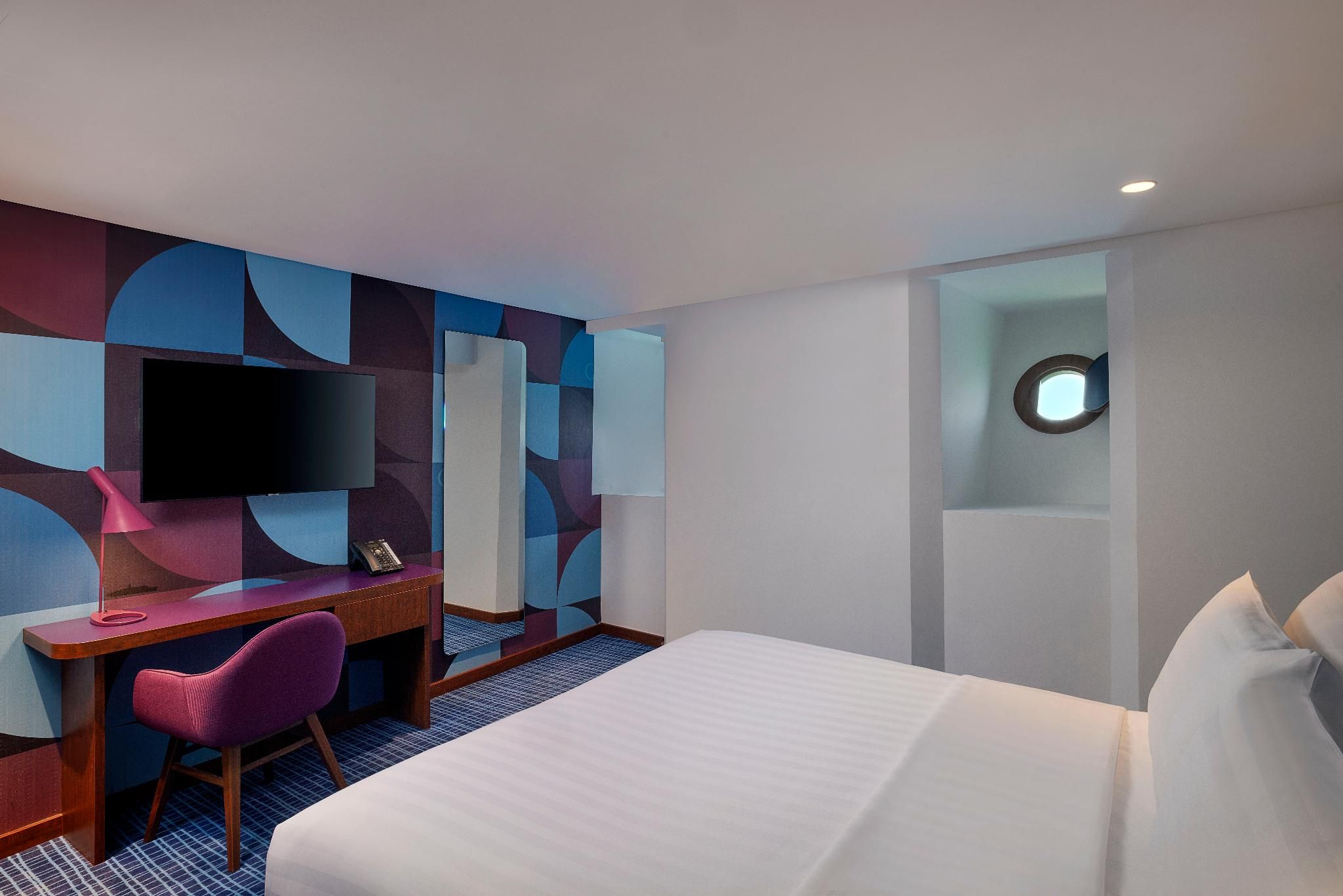 undefined Queen Elizabeth 2 Hotel by Accor 3