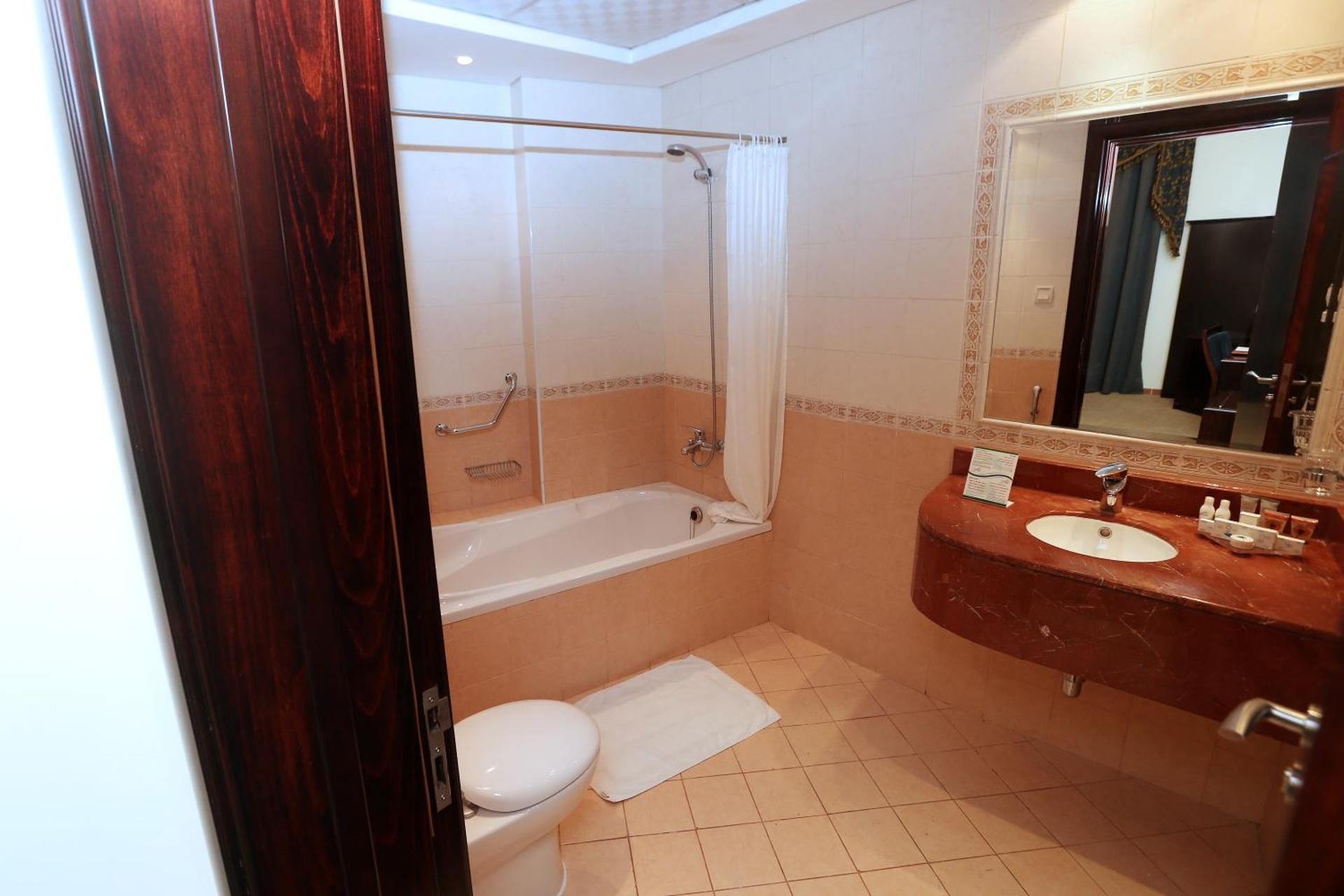 Executive Suite Room 