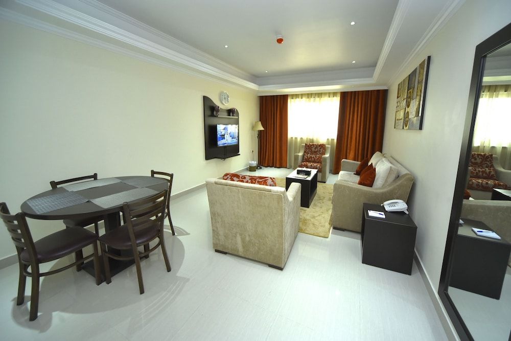 Alain Hotel Ajman Deluxe Double Room 27