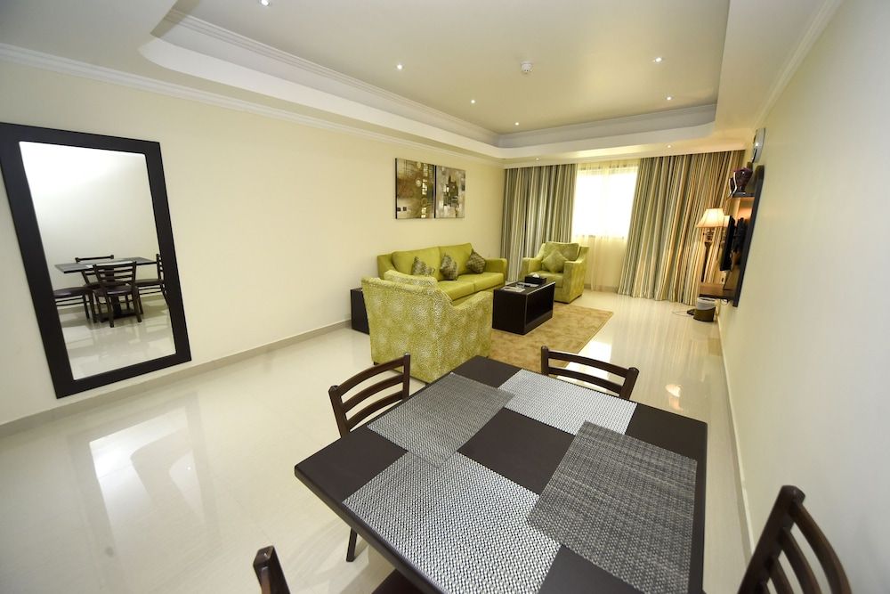 Alain Hotel Ajman Deluxe Double Room 24