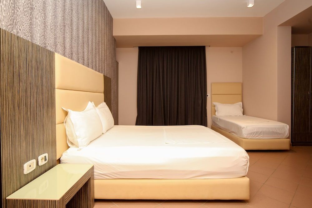 Hotel Aliko Family Room, Sea View 10