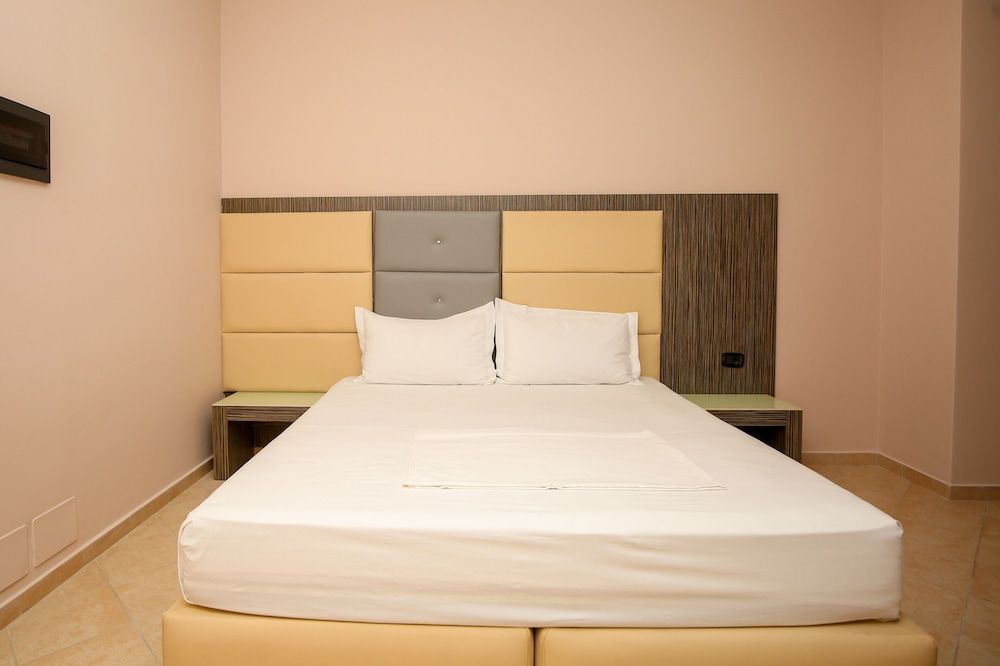 Hotel Aliko Standard Double Room 5