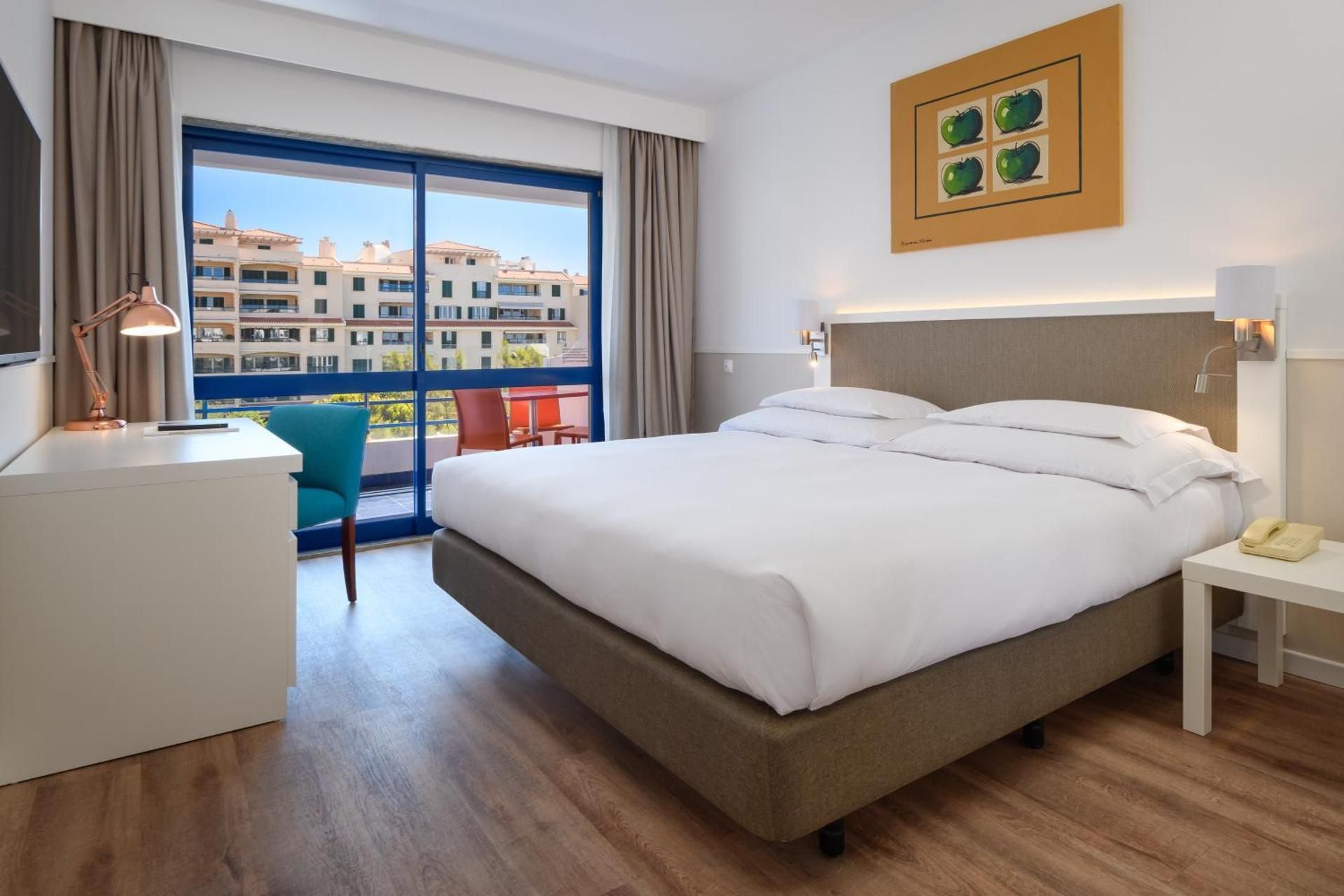 Deluxe Suite with Extra Bed