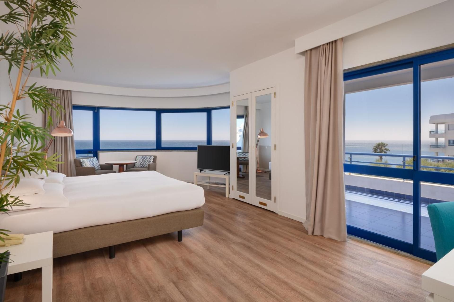 Deluxe Sea View