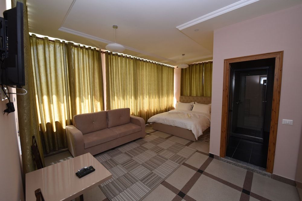 Buna Park Hotel Family Room
