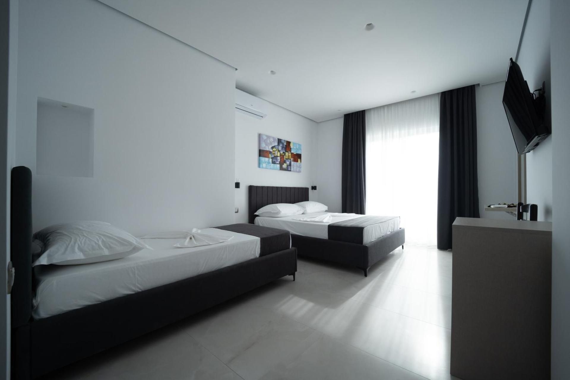 Hotel Kapri Triple Room 2