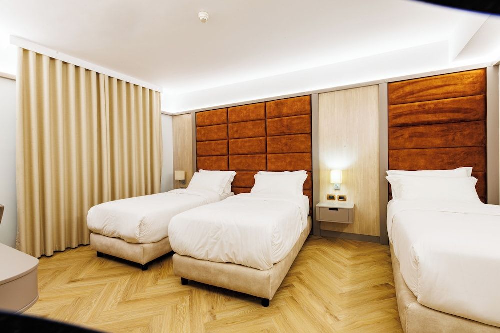 Hotel Fieri Deluxe Triple Room