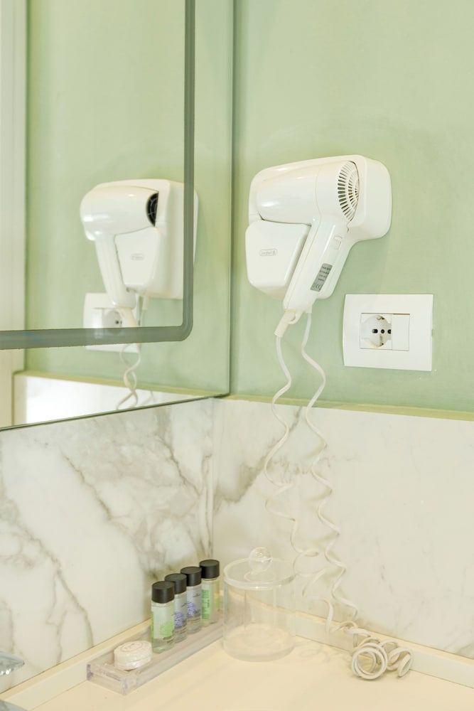 Le Palazzine Hotel Deluxe Double Room, Sea View 10