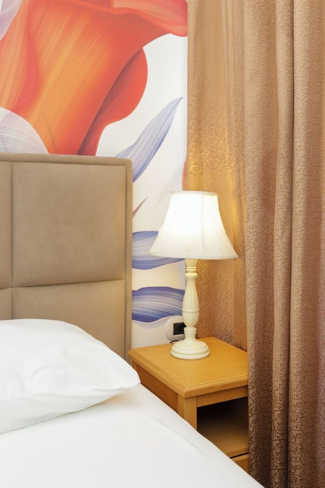 Le Palazzine Hotel Standard Twin Room 3