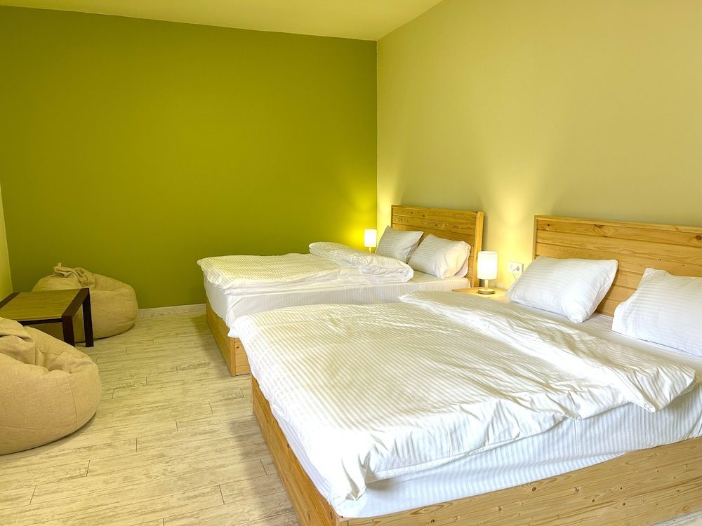 Ecokayan Dilijan Resort Hotel Family Quadruple Room, 2 Queen Beds, Balcony, River View