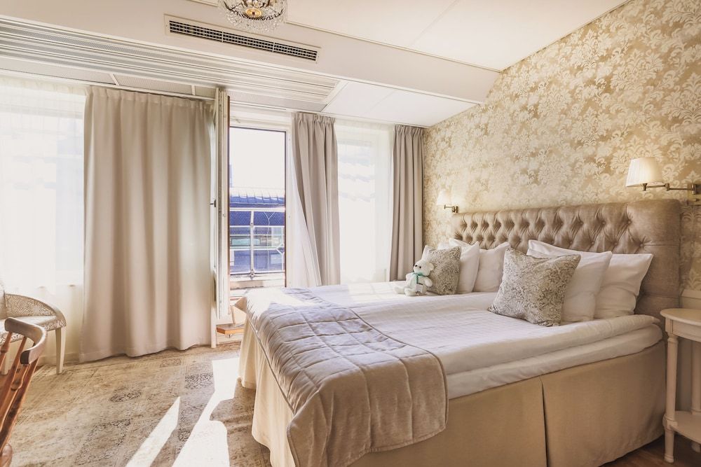 undefined Freys Hotel 4
