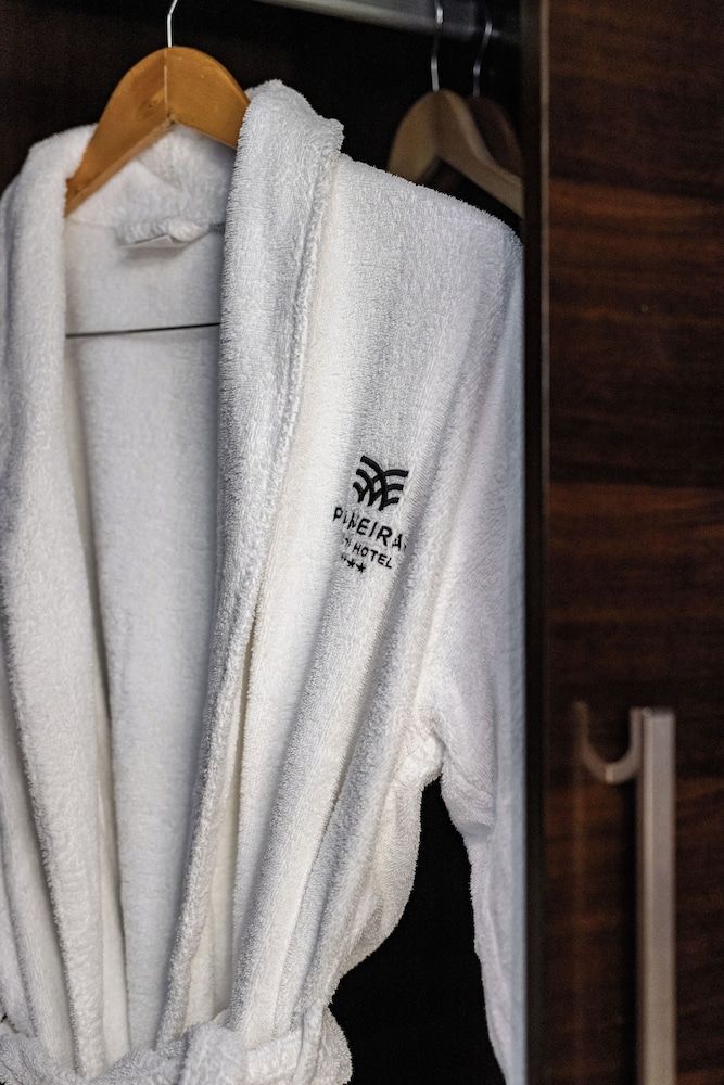 Palmeiras Suite Hotel Deluxe Suite 6