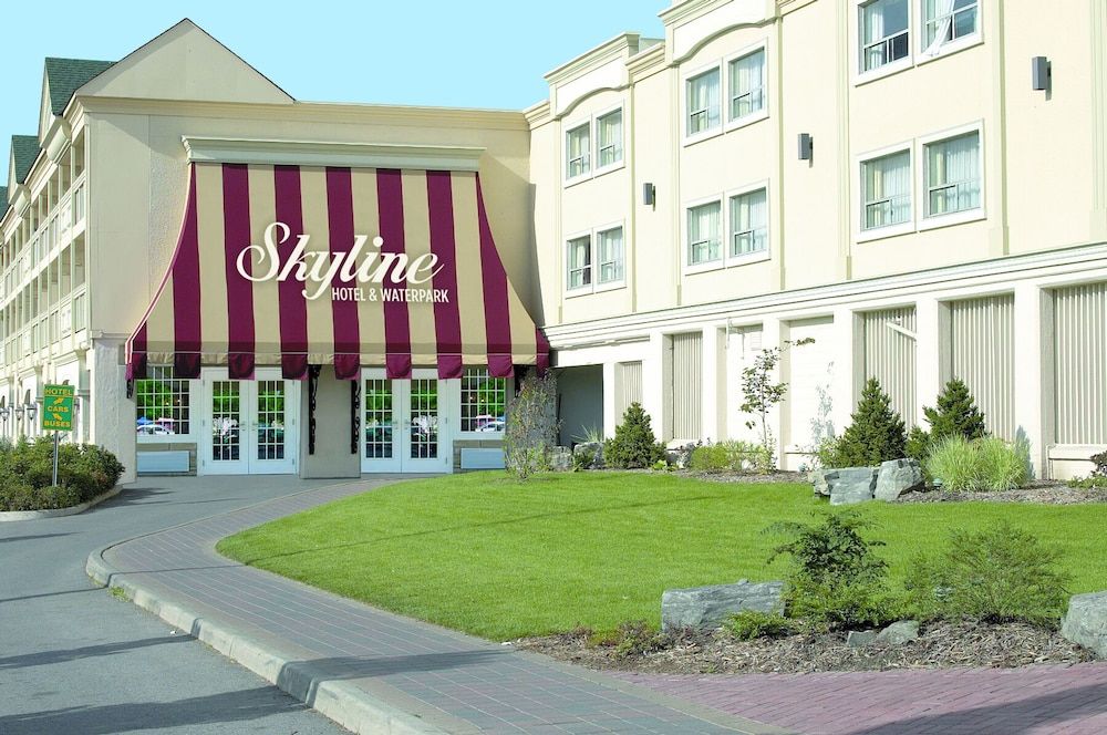 undefined Skyline Hotel & Waterpark 2