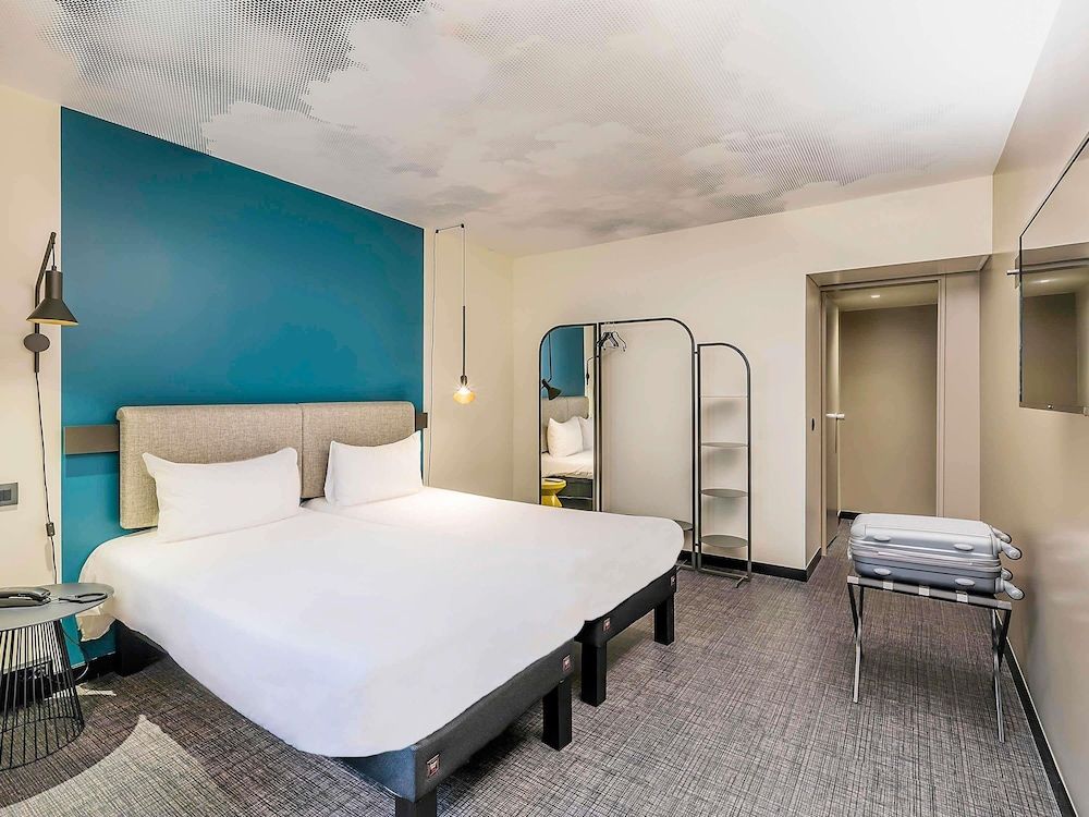 ibis Lisboa Centro Saldanha Standard Twin Room (Renovated, 2 Twins beds sweet bed) 3