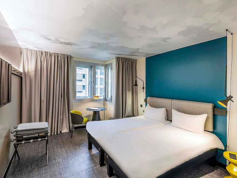 ibis Lisboa Centro Saldanha Standard Twin Room (Renovated, 2 Twins beds sweet bed) 5