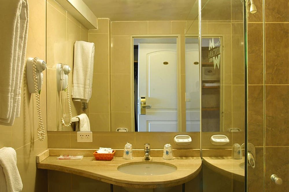 Crans Montana Hotel Standard Double Room, City View 4